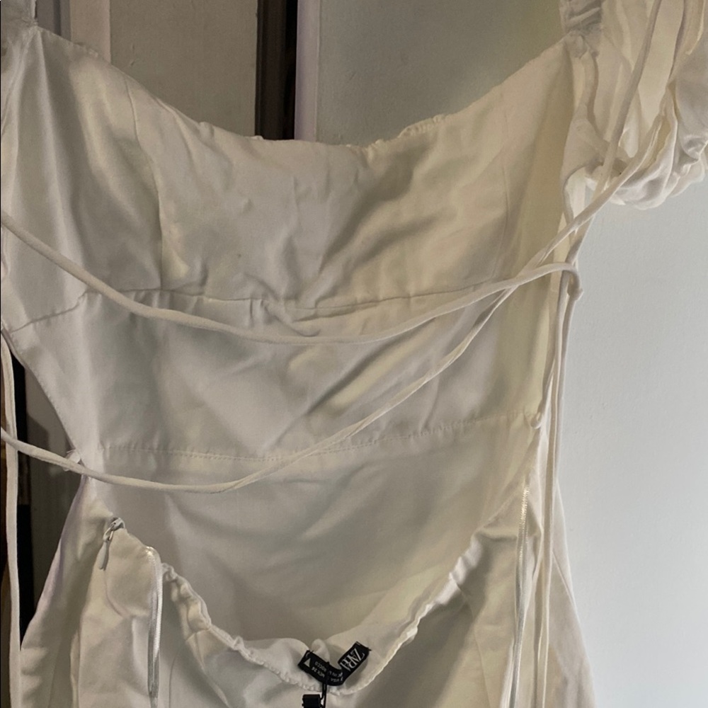 Elegant White Mini Dress - Picture 7 of 10